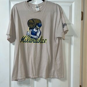 Milwaukee Brewers Gildan graphic tee Sz XL
